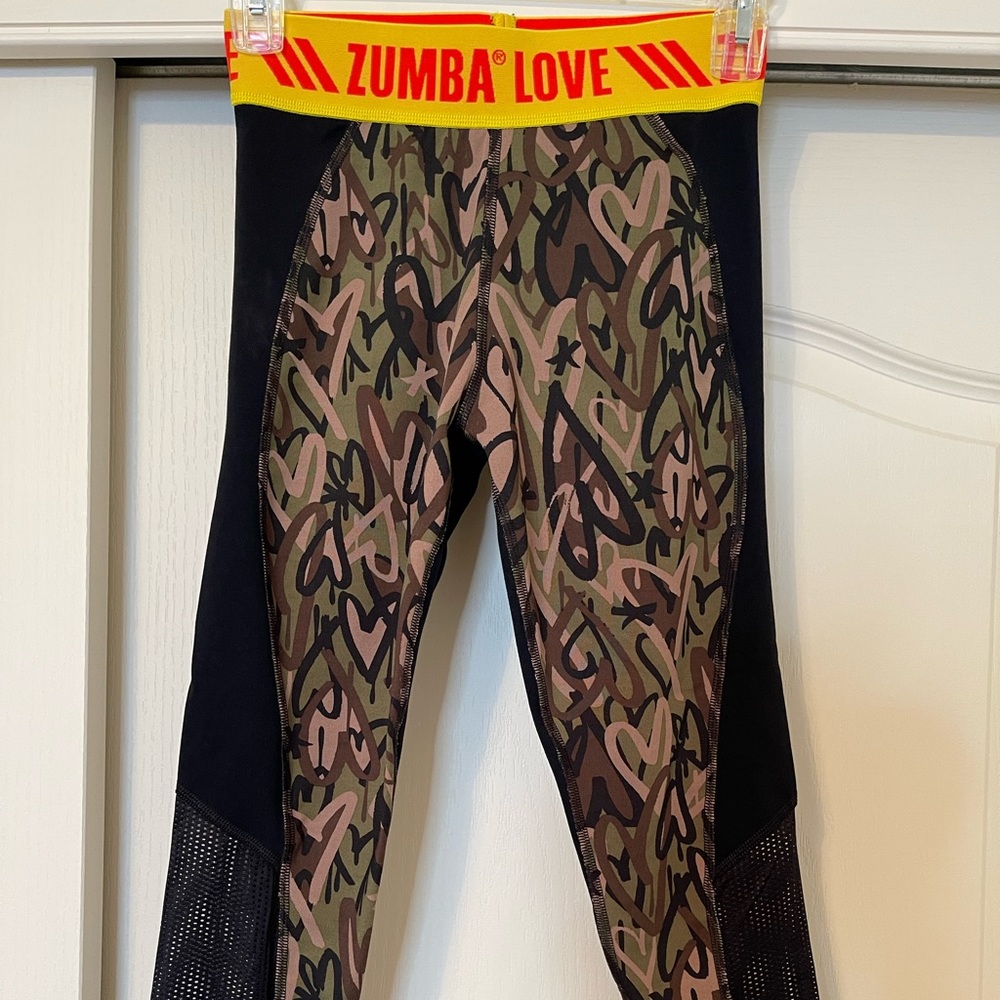 Zumba Love Camo Leggings - Size Small